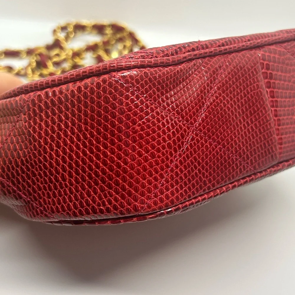 CHANEL Vintage Red Lizard Skin Hexagon Gold Chain Shoulder Bag